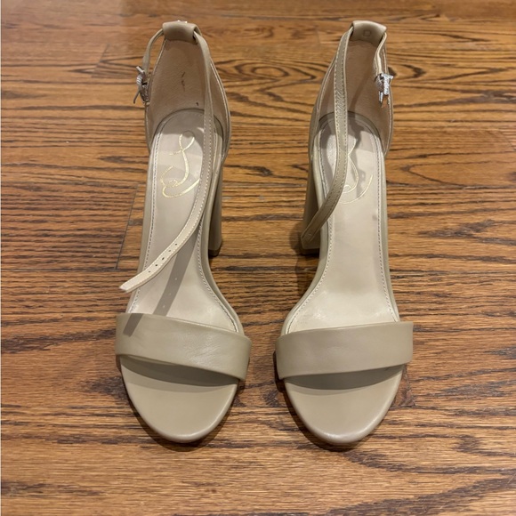 4 inch heels - Picture 2 of 7